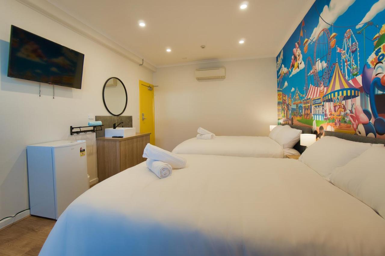 אדלייד Dreamy Stays Accommodation - Private Rooms With Shared Bathrooms מראה חיצוני תמונה