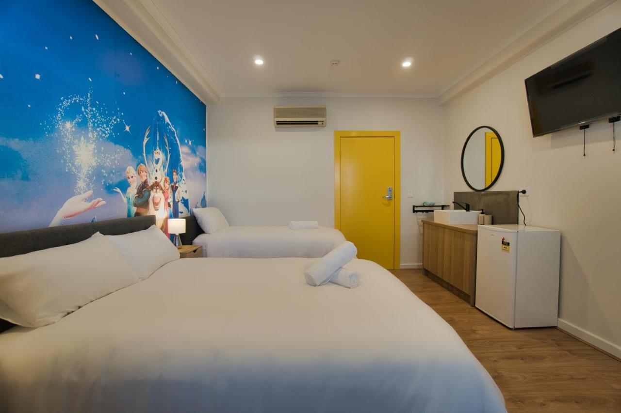 אדלייד Dreamy Stays Accommodation - Private Rooms With Shared Bathrooms מראה חיצוני תמונה